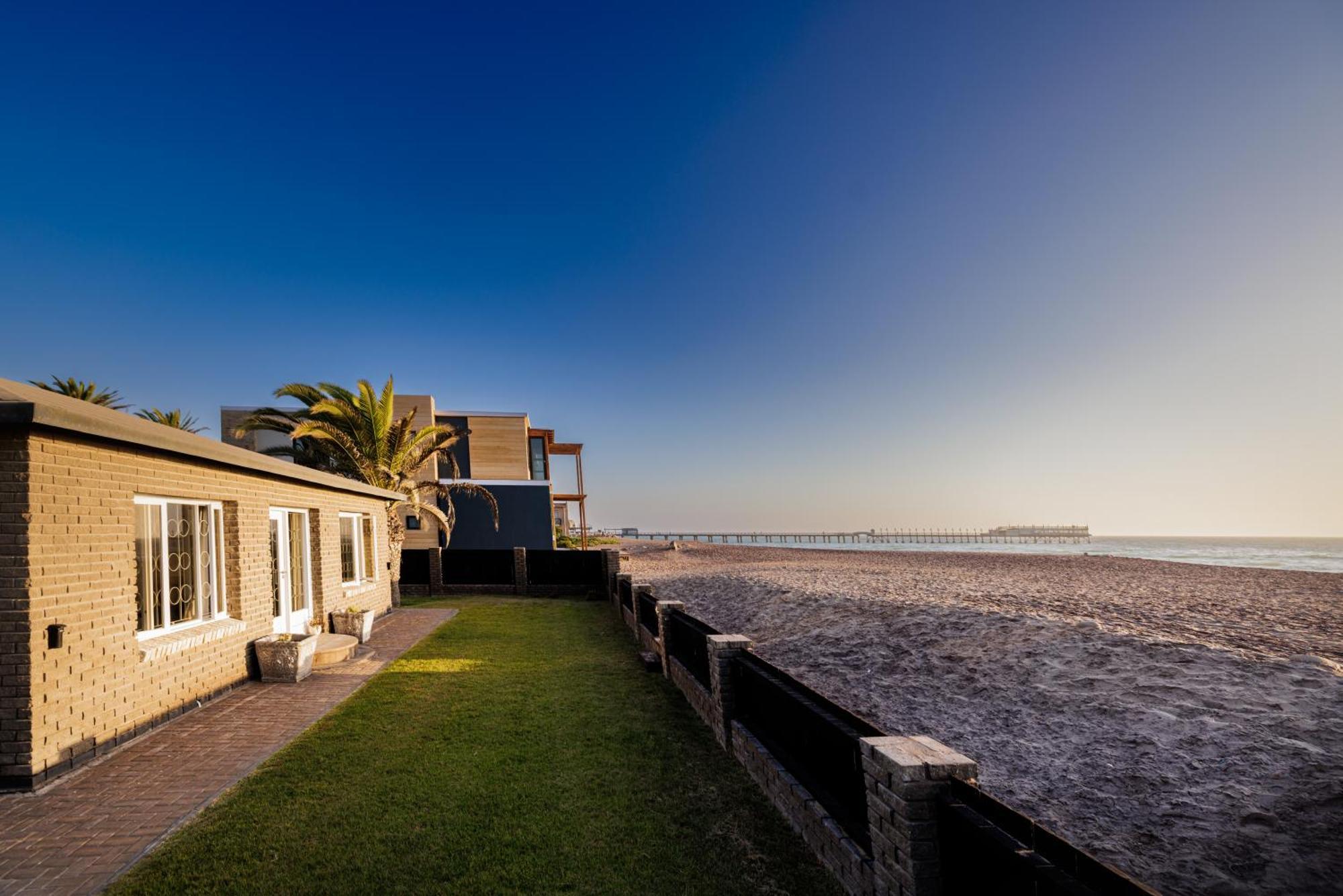 Swakopmund Seafront Cottage Exterior photo